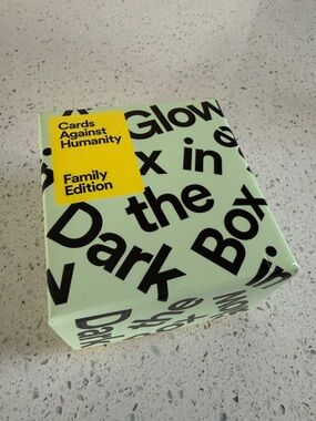 Cards Against Humanity Family Edition - Glow In the Dark Box